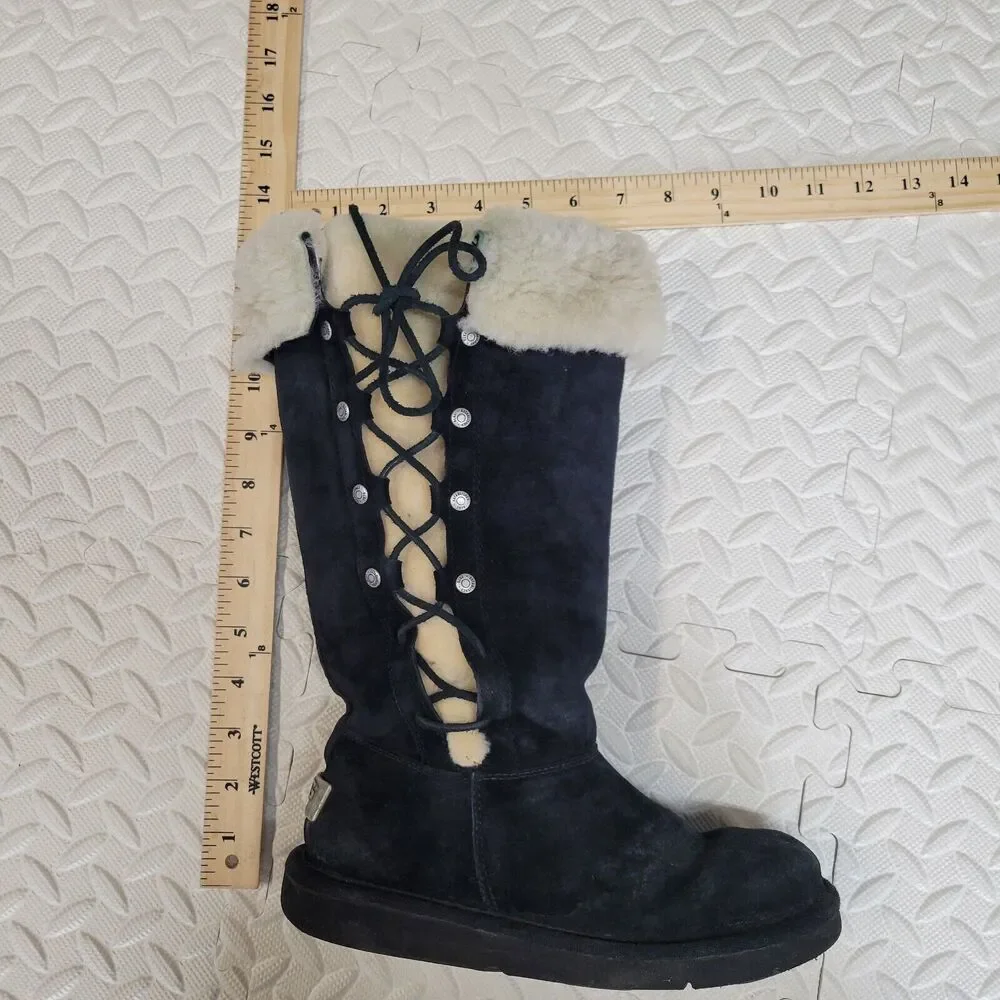 UGG Upside 5163 Boots Size 6 Tall Black Suede Lace Up Sides Studded Sherpa Lined
